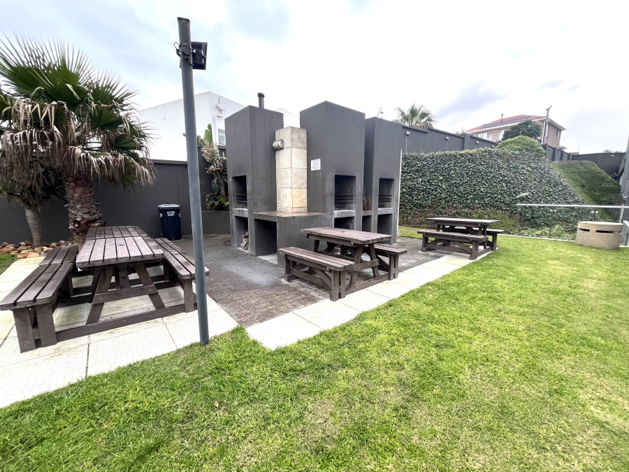 1 Bedroom Property for Sale in Beachfront Western Cape